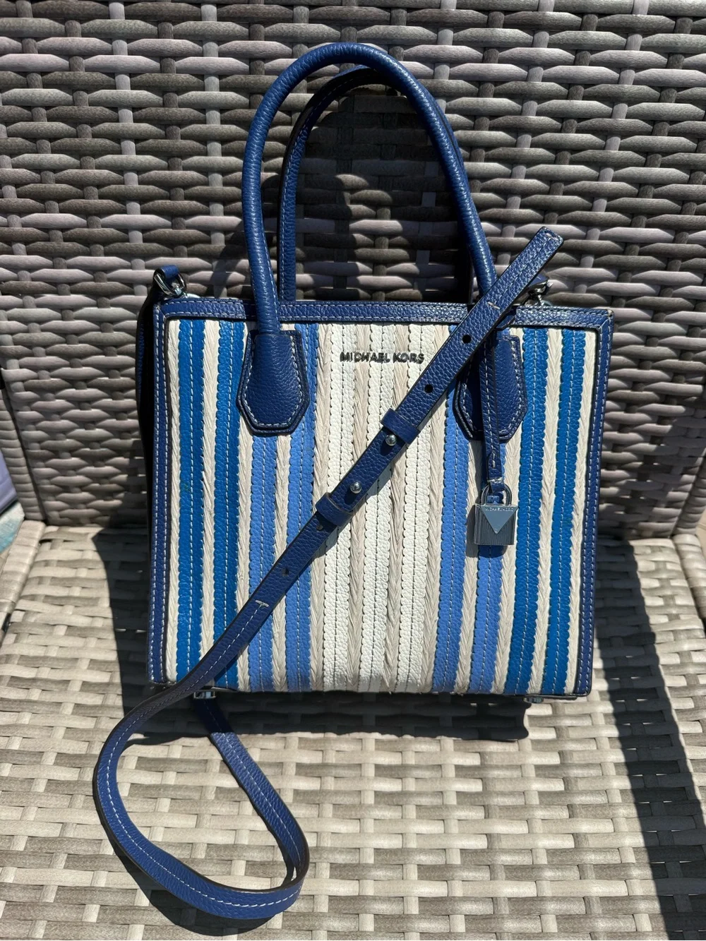 Michael Kors Mercer Medium Accordion Striped Tote Bag📝 - Picture 1 of 9